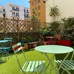 Olive Tree 호스텔
