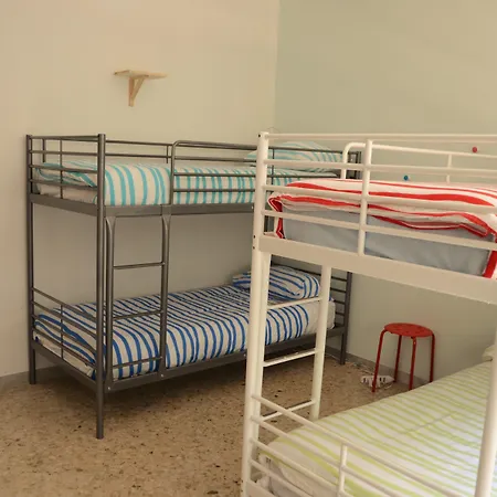 Vandrarhem Olive Tree *