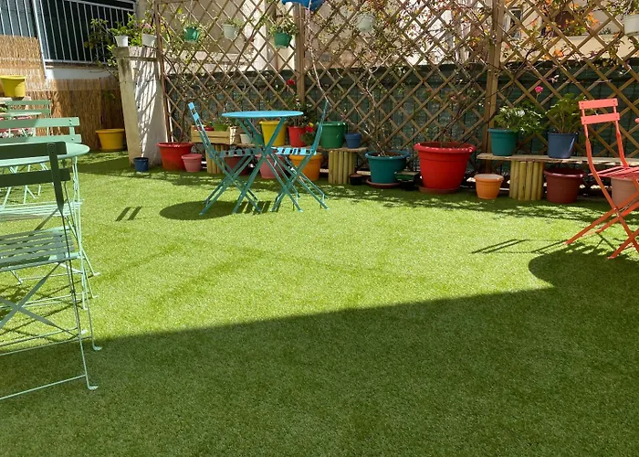 بيت شباب Olive Tree *